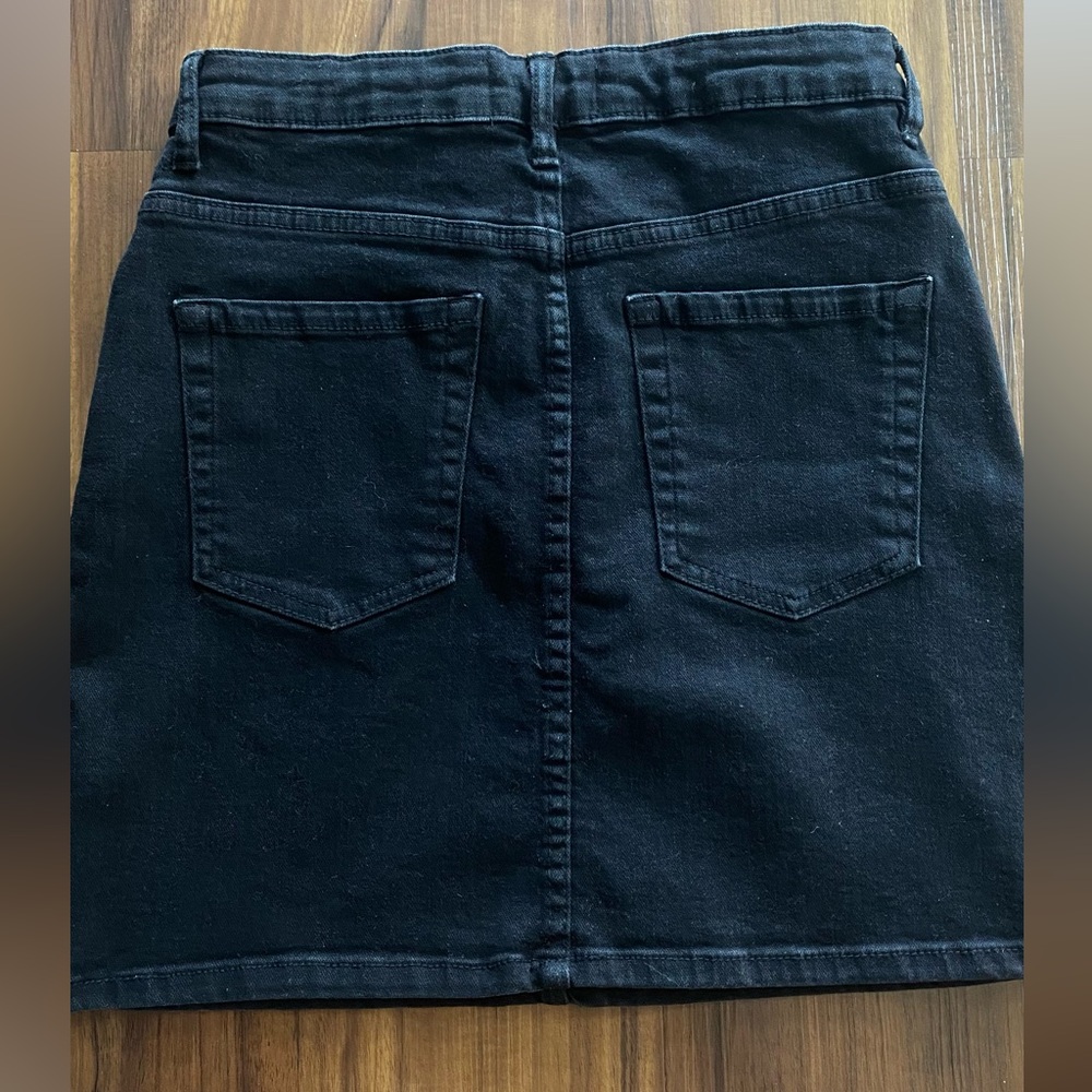 Black Zara jean skirt